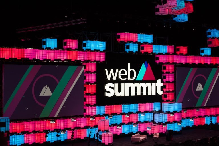 Web Summit – Martel is back from the future!